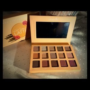 Eyeshadow name called  love you latte